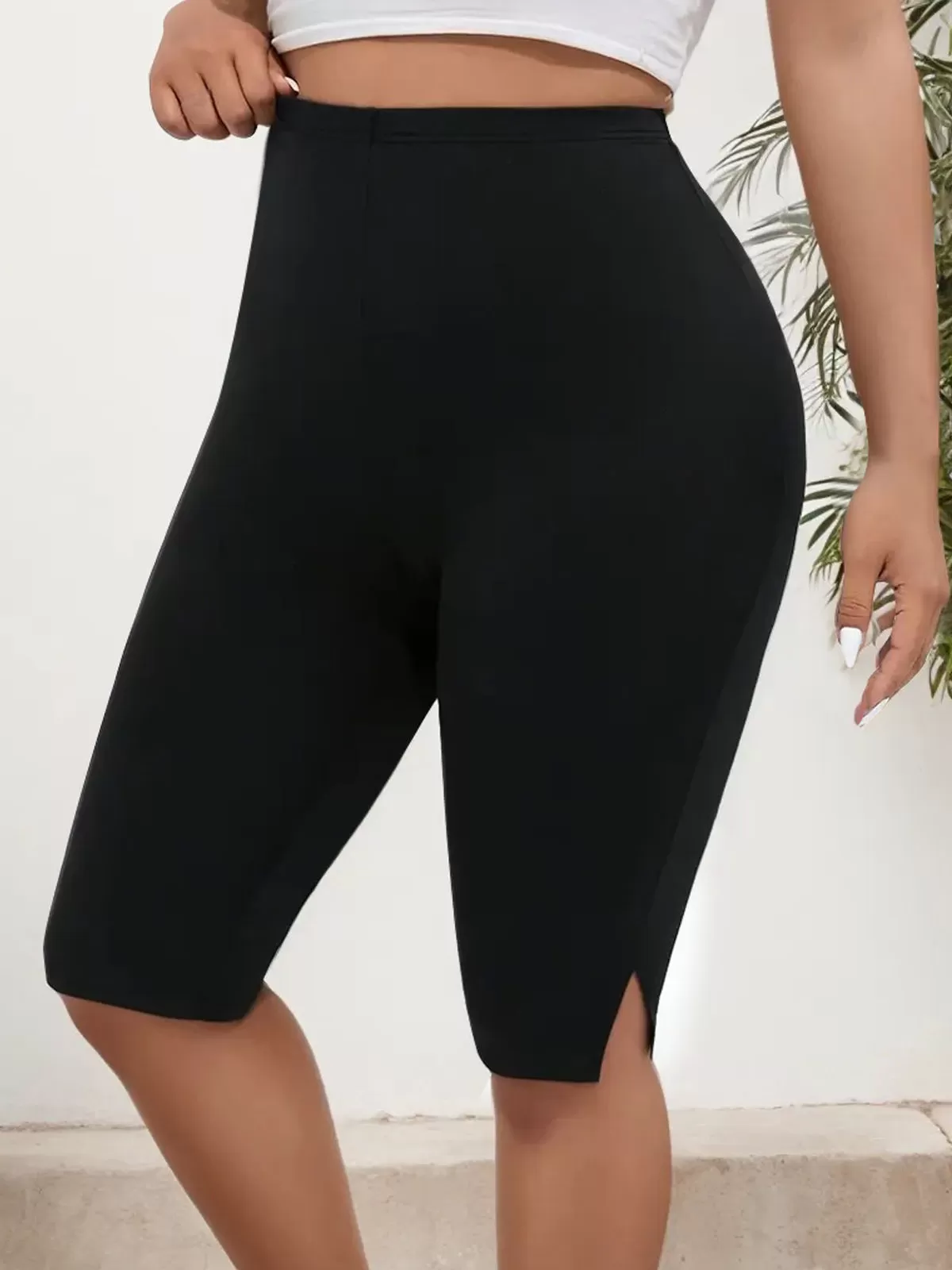 Plus Size Solid High Rise Elastic Waist Cycling Pants