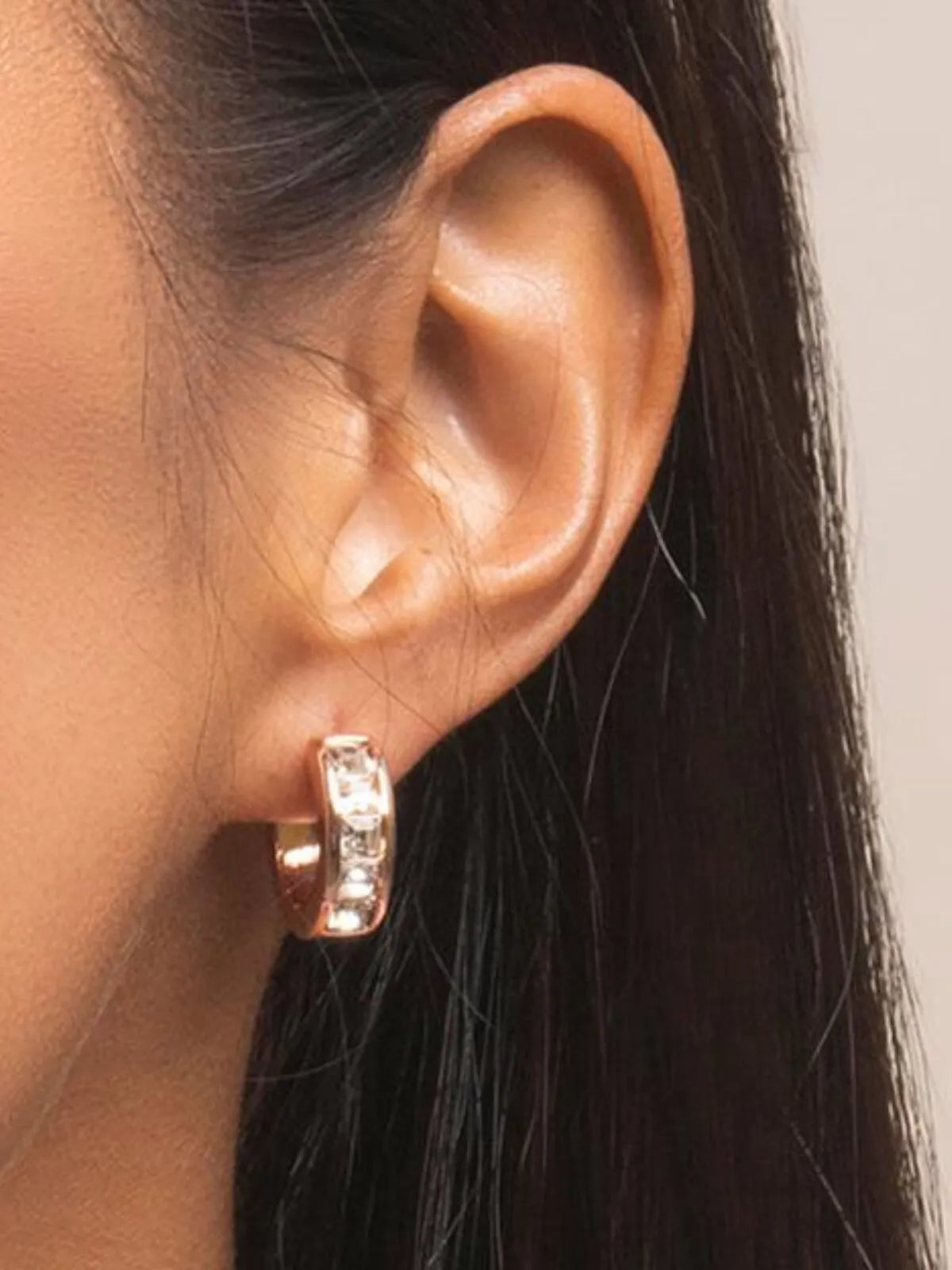 18k White Gold Plated Silver Simulated Diamond Crystals Huggie Hoop Earrings