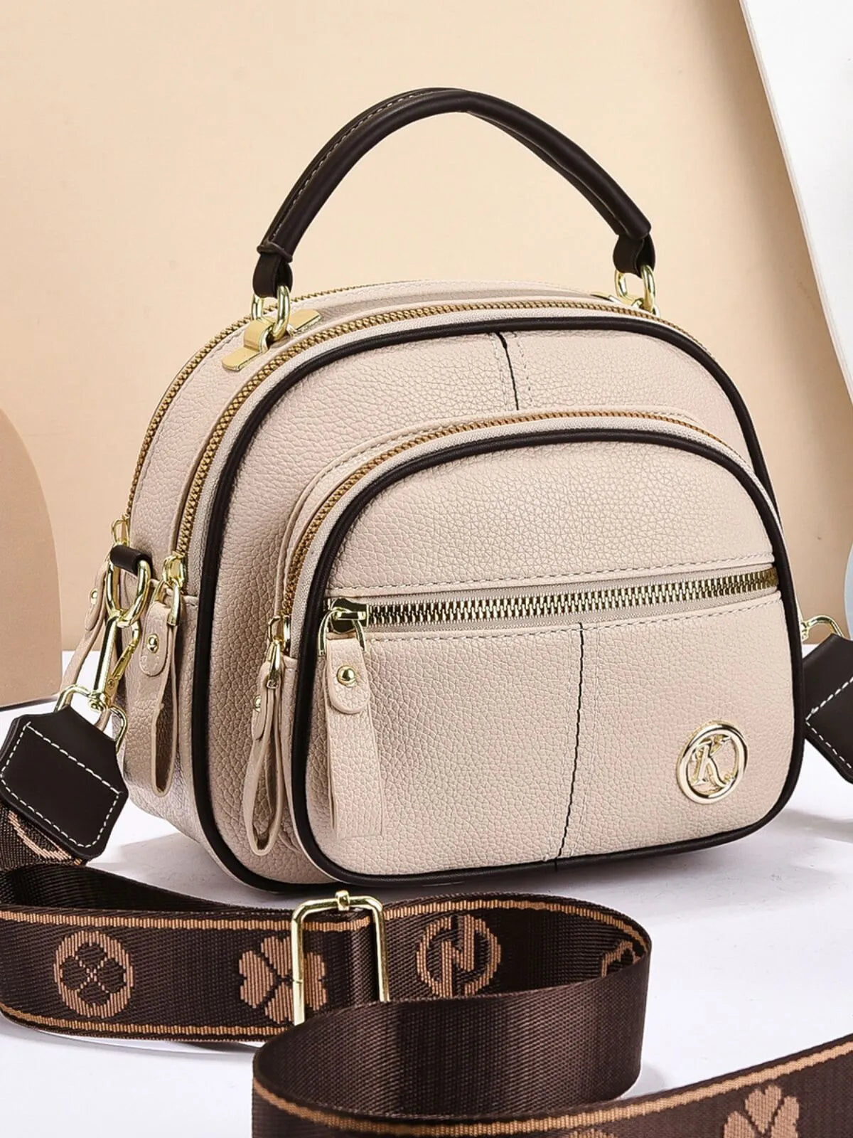 1pc Solid Pu Leather Metal Button Crossbody Bag