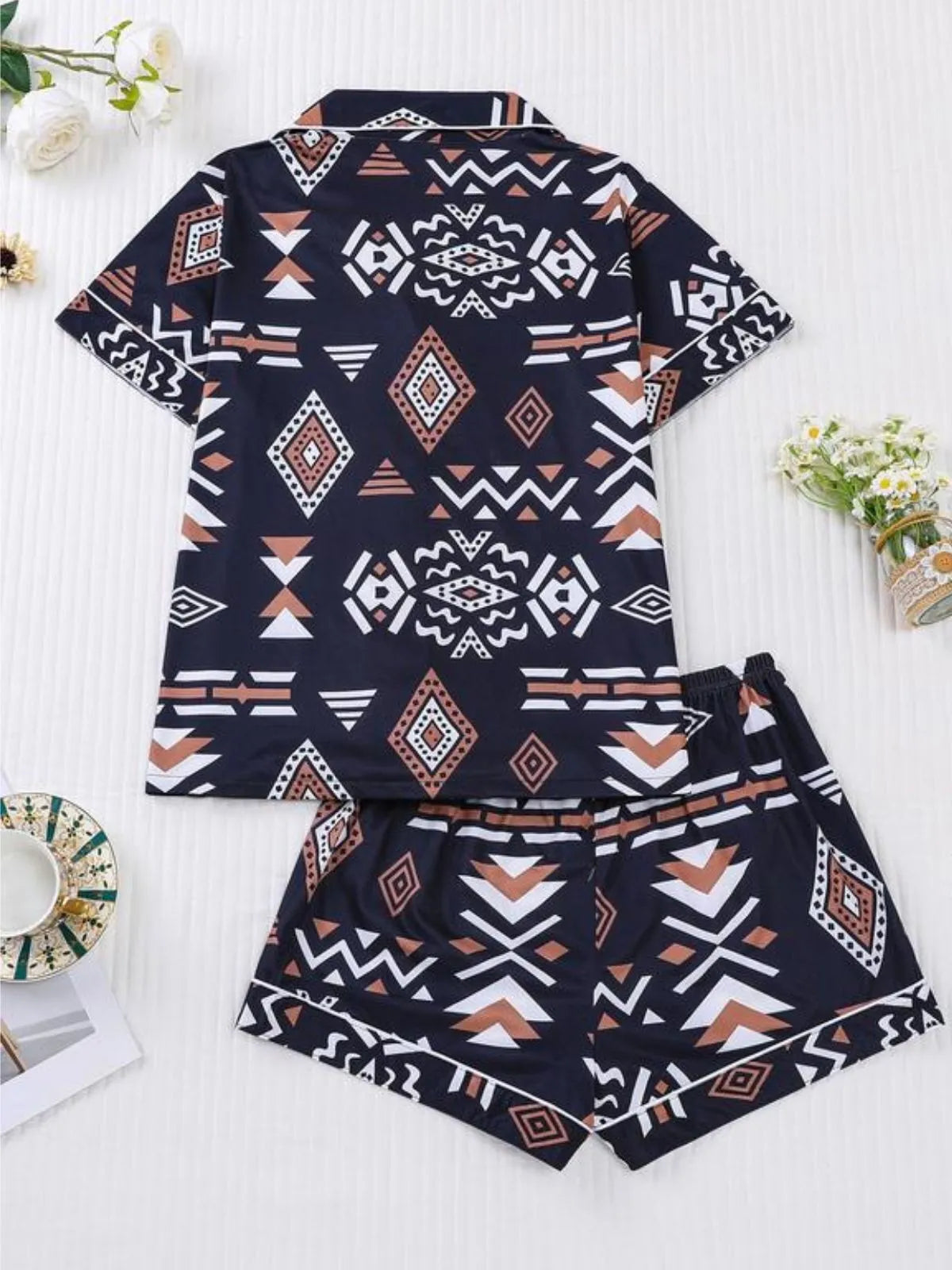 2pcs Casual Comfy Short Sleeve Button Geometric Pajama Shorts Set