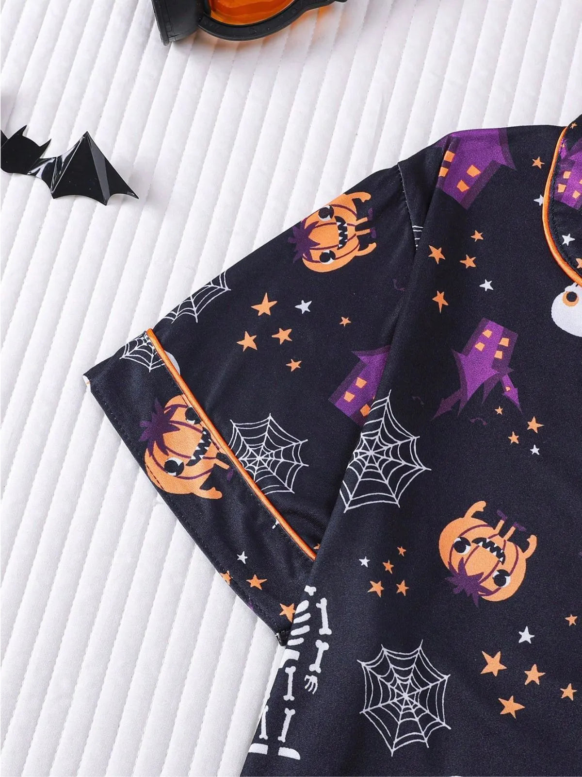 Halloween Women's Sleepwear Set, Soft Button Front Shirt & Elastic Shorts
