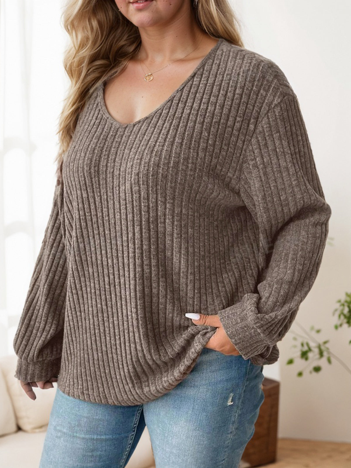 Plus Size Graphic V-neck Regular Sleeve T-shirt