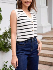 Button V-neck Regular Vest