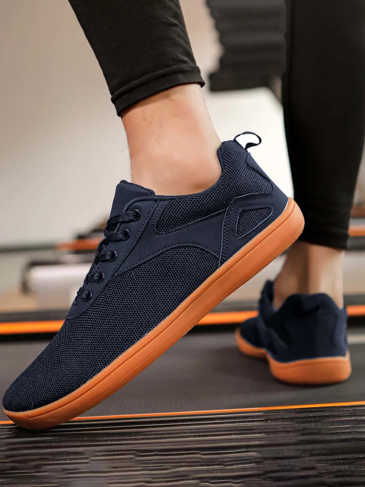 Casual Style Solid Mid-cup Flat Heel Sneakers