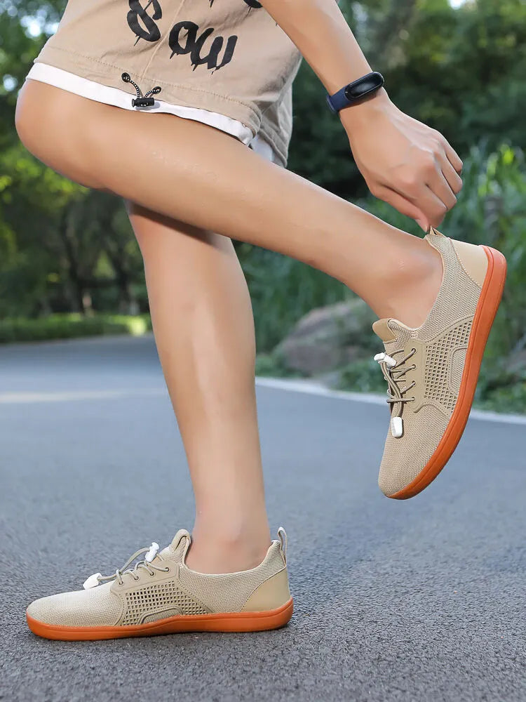 Solid Mid-cup Flat Heel Mesh Sneakers