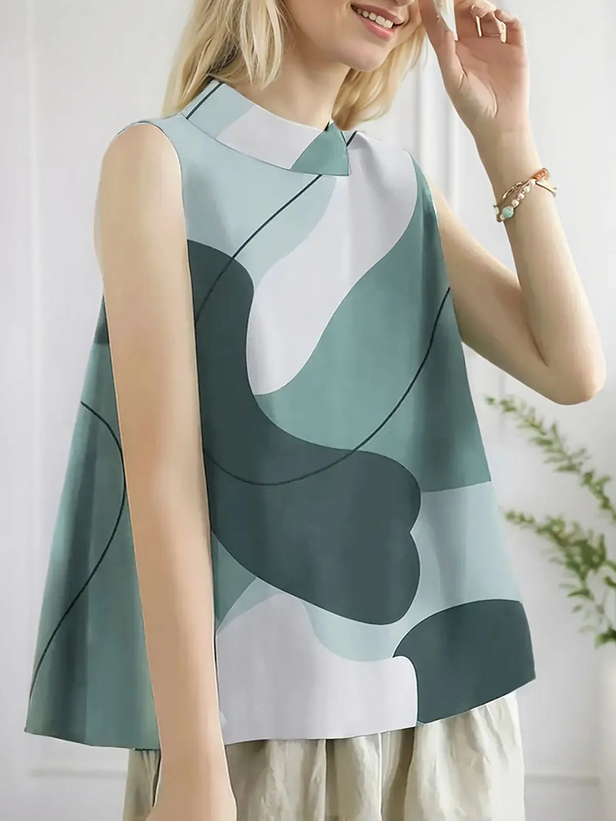 Colorblock Button Round Neck Tank