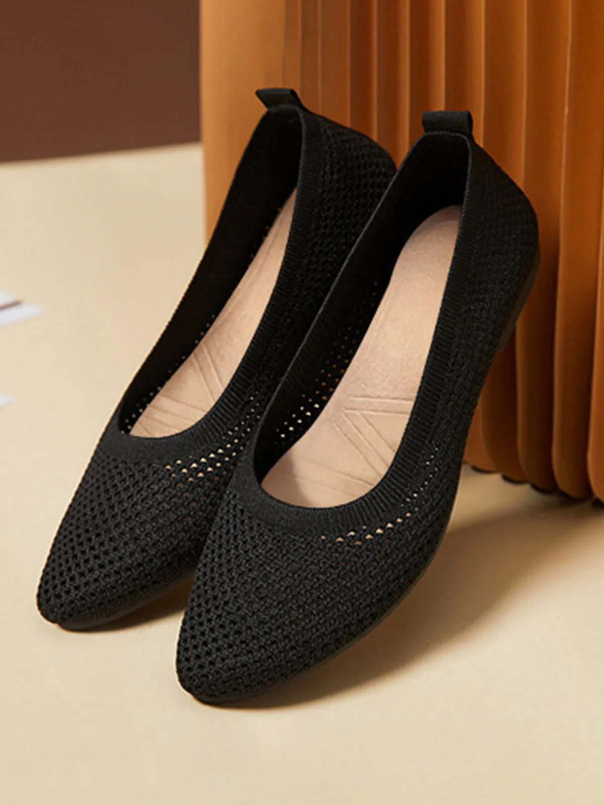 Elegant Snip Toe Breathable Lightweight Work Flats