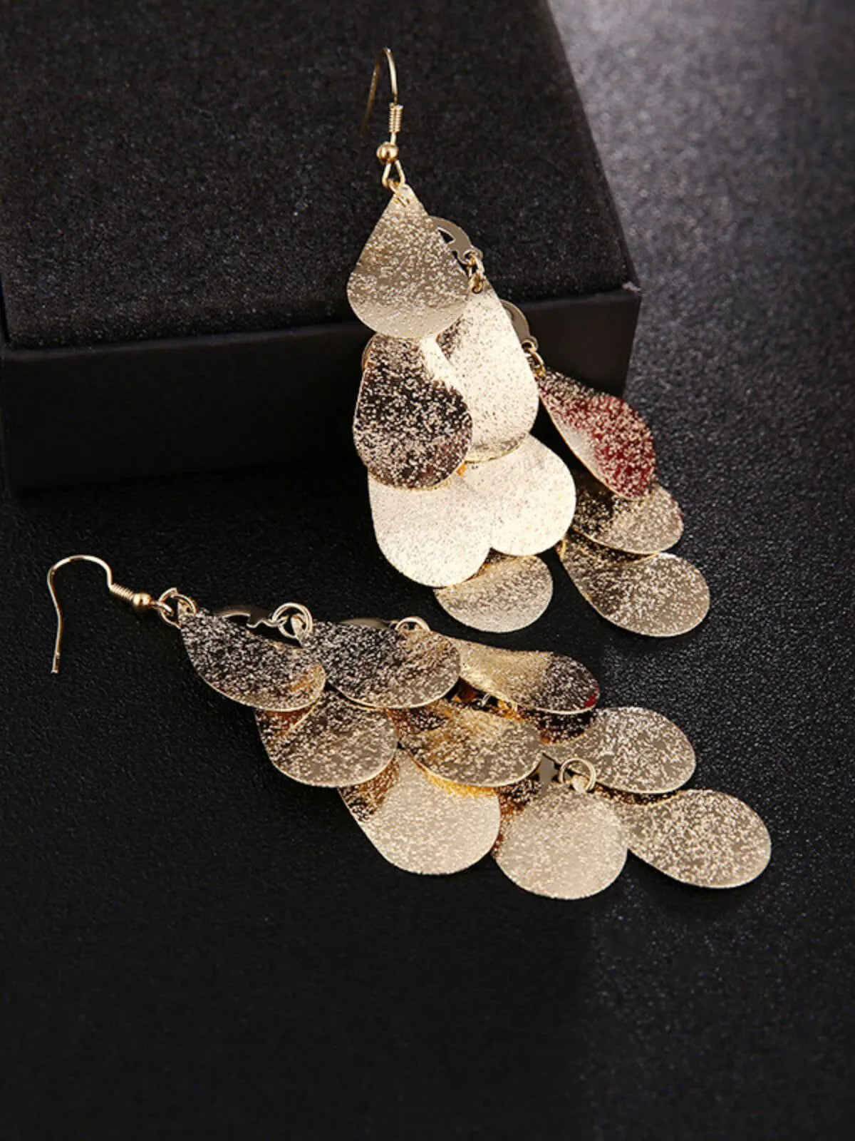 Elegant Botanical Leaf Iron Statement 1 pair Earrings