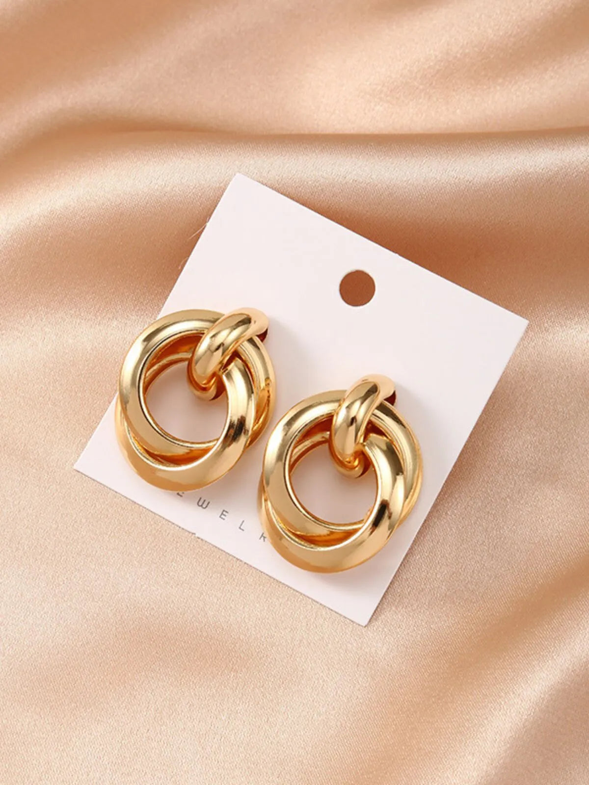 Elegant Style 1 Pair Lron Earring