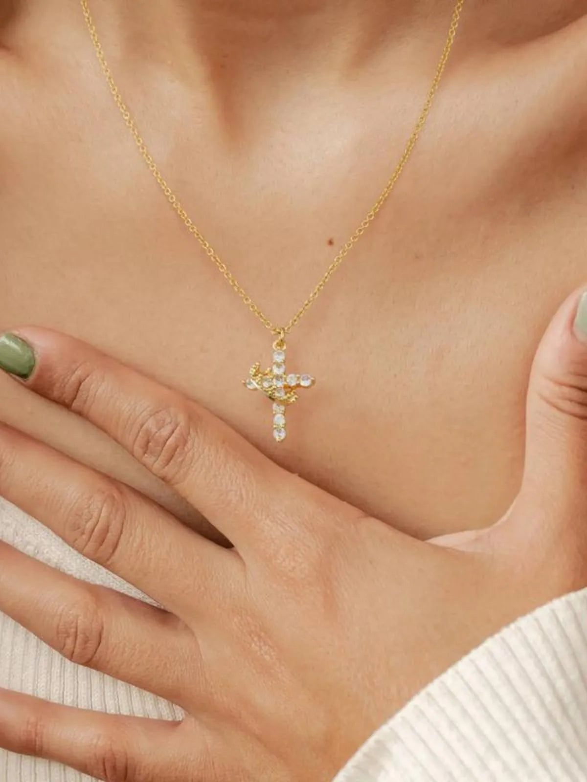 1pc Simple Crown Cross Pendant All-match Exquisite Jewelry Necklace for Women & Men