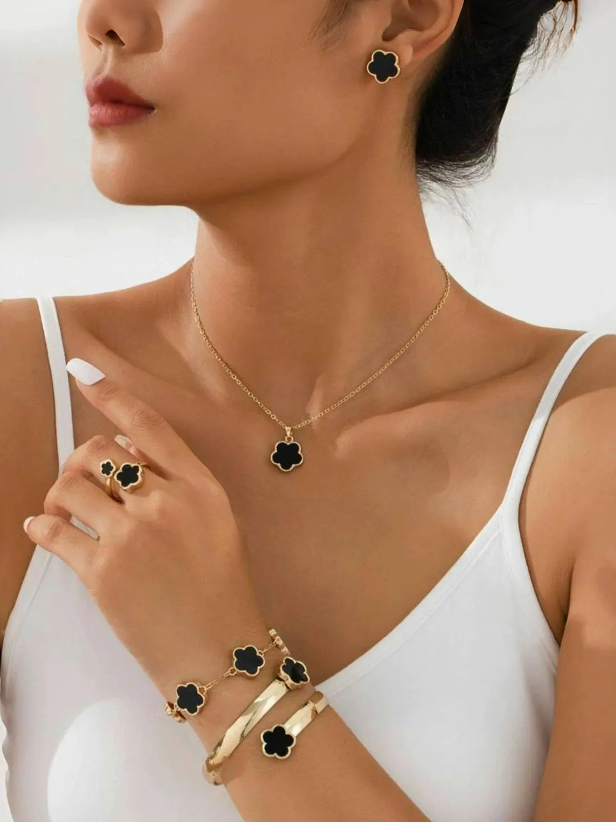 Elegant Style 5pcs Flowers Alloy Earrings & Necklace & Bracelets & Ring Accessories Set