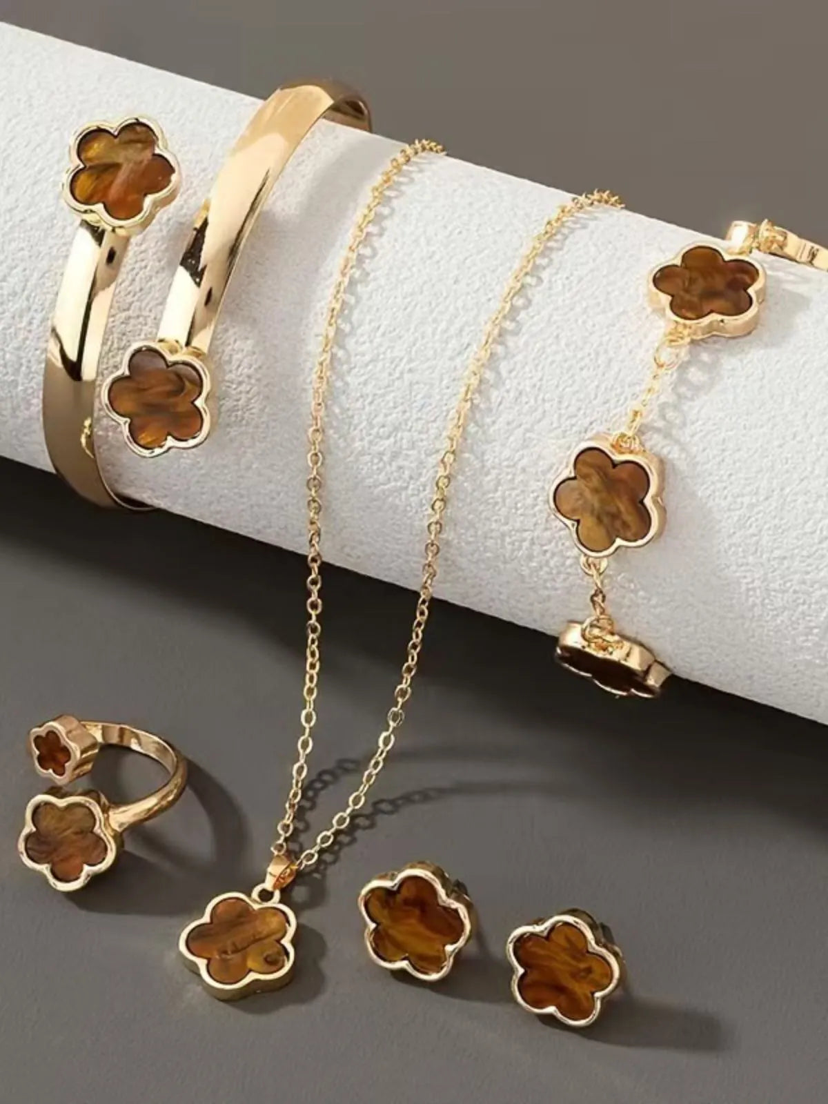 Elegant Style 5pcs Flowers Alloy Earrings & Necklace & Bracelets & Ring Accessories Set
