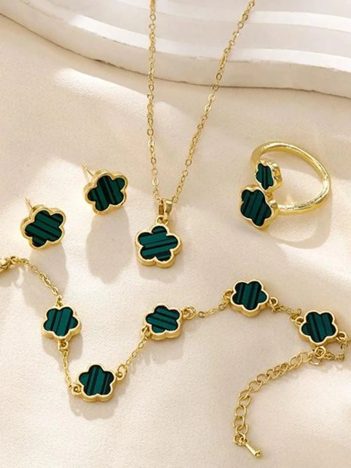 Elegant Style 5pcs Flowers Alloy Earrings & Necklace & Bracelets & Ring Accessories Set