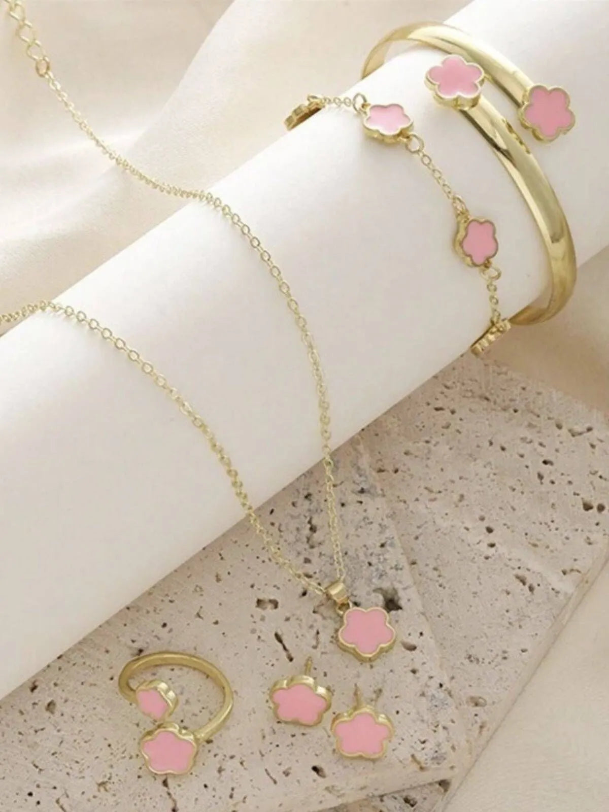 Elegant Style 5pcs Flowers Alloy Earrings & Necklace & Bracelets & Ring Accessories Set