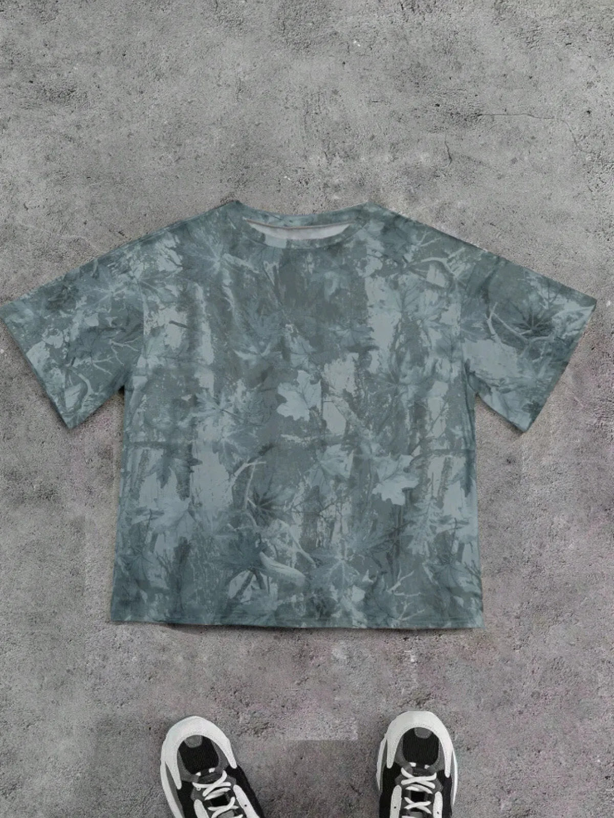 Floral Round Neck Camouflage Tree Branch Print T-shirt