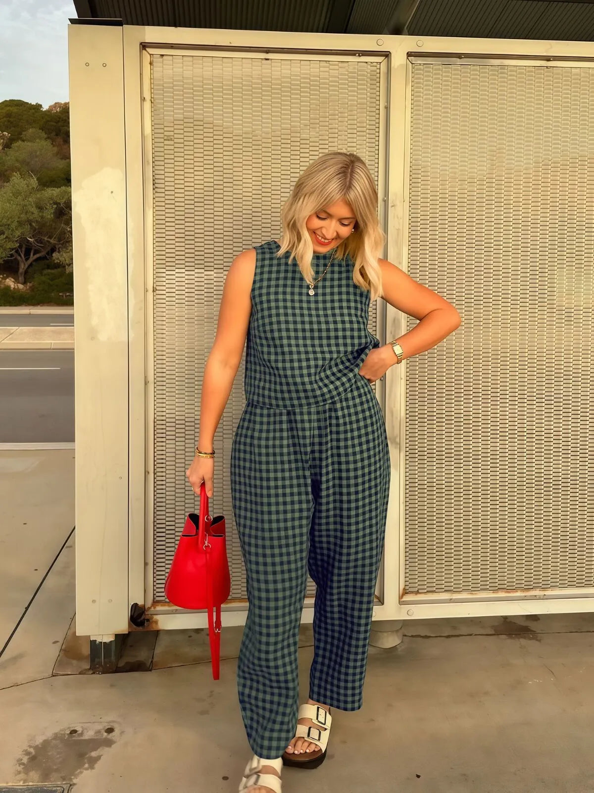 Gingham Plaid Round Neck Pocket Sleeveless Crop Tank & Gingham Plaid Wide Leg Pants, Women 2 Piece Sets