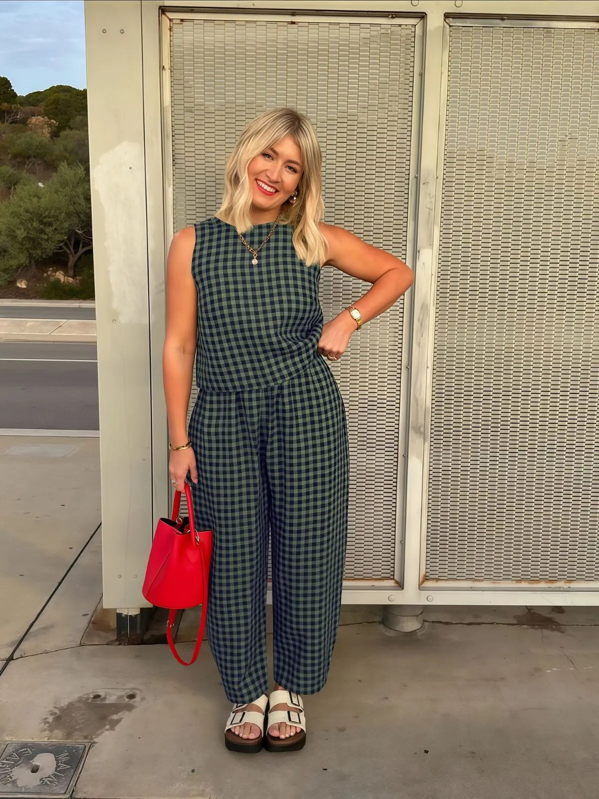 Gingham Plaid Round Neck Pocket Sleeveless Crop Tank & Gingham Plaid Wide Leg Pants, Women 2 Piece Sets
