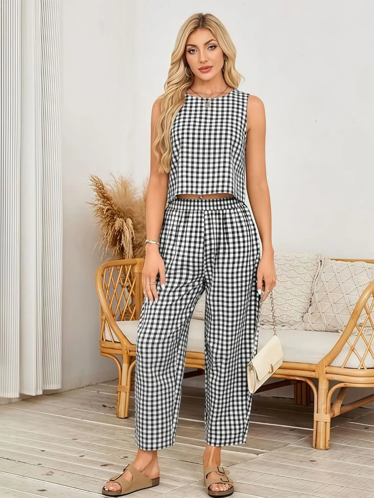Gingham Plaid Round Neck Pocket Sleeveless Crop Tank & Gingham Plaid Wide Leg Pants, Women 2 Piece Sets