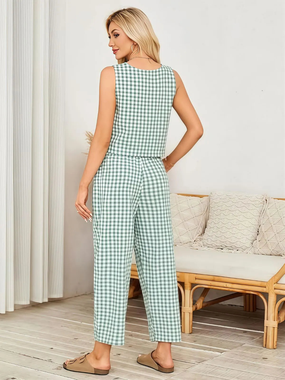 Gingham Plaid Round Neck Pocket Sleeveless Crop Tank & Gingham Plaid Wide Leg Pants, Women 2 Piece Sets