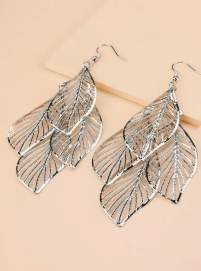 Glamorous Style 1 Pair Graphic 3D Alloy Earrings