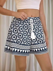 Graphic Knot Medium Rise Shorts