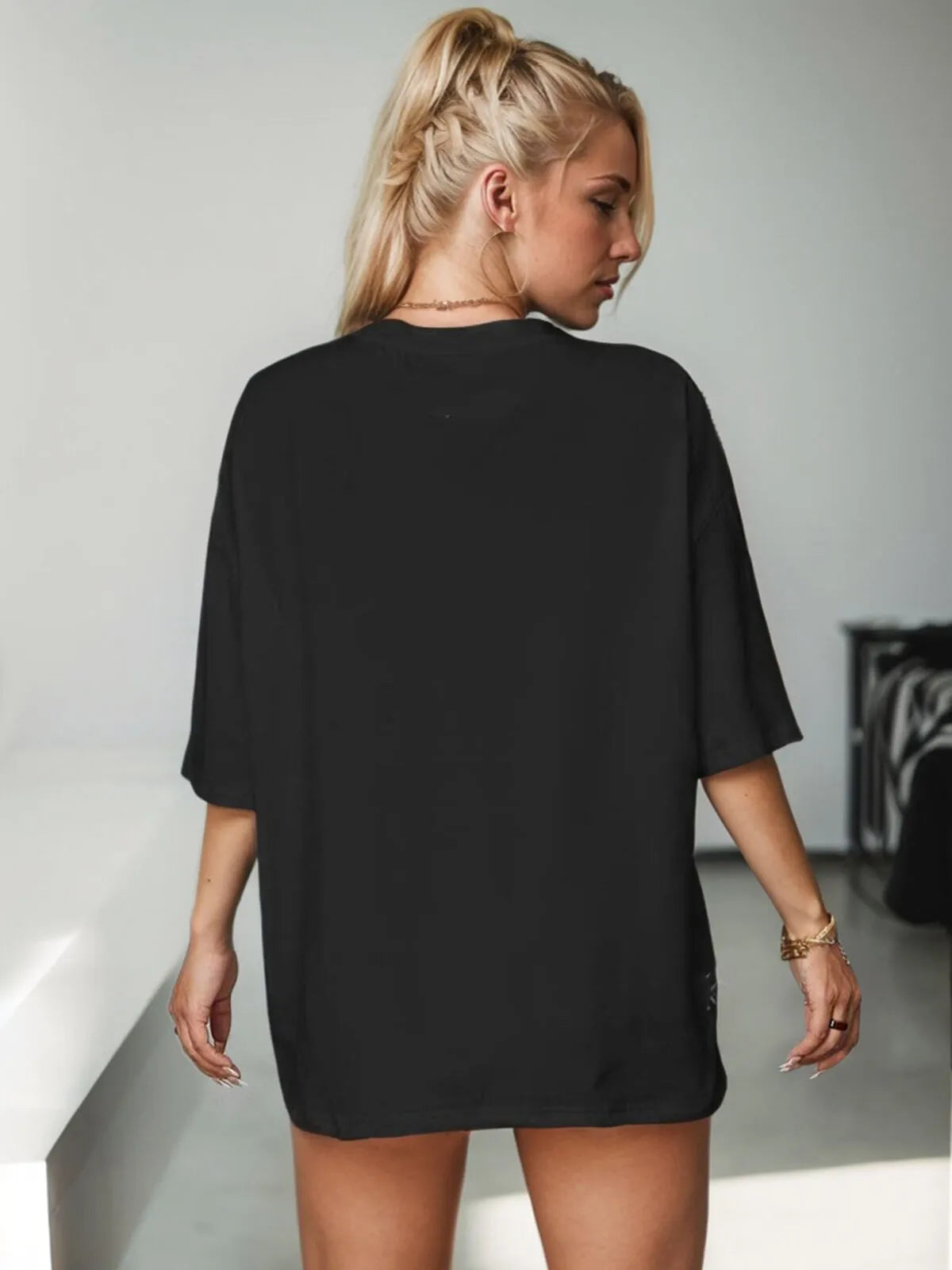 Graphic Round Neck Drop Shoulder Half Sleeve T-shirt