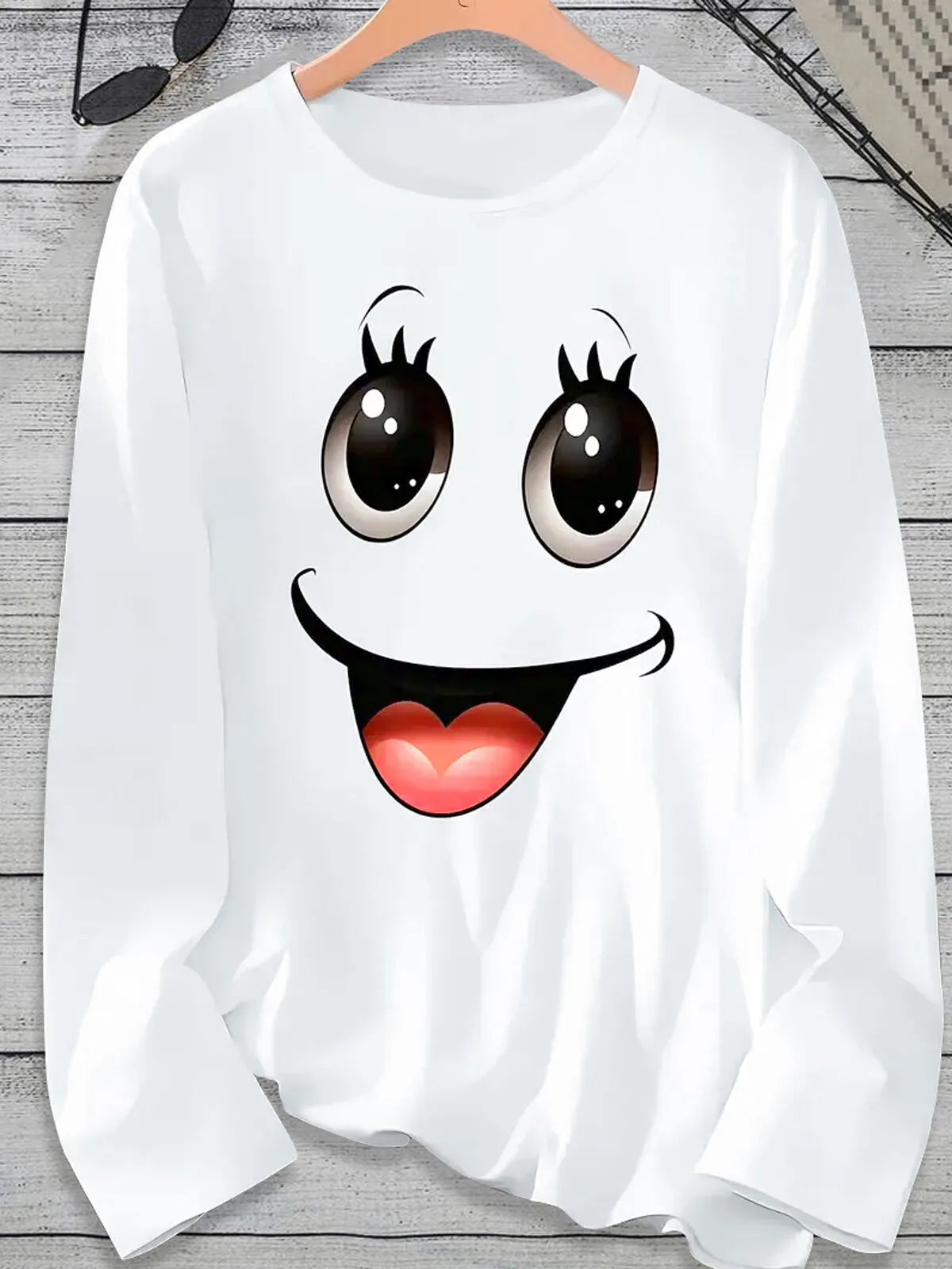 Graphic Round Neck Regular Sleeve Long Sleeve T-shirt