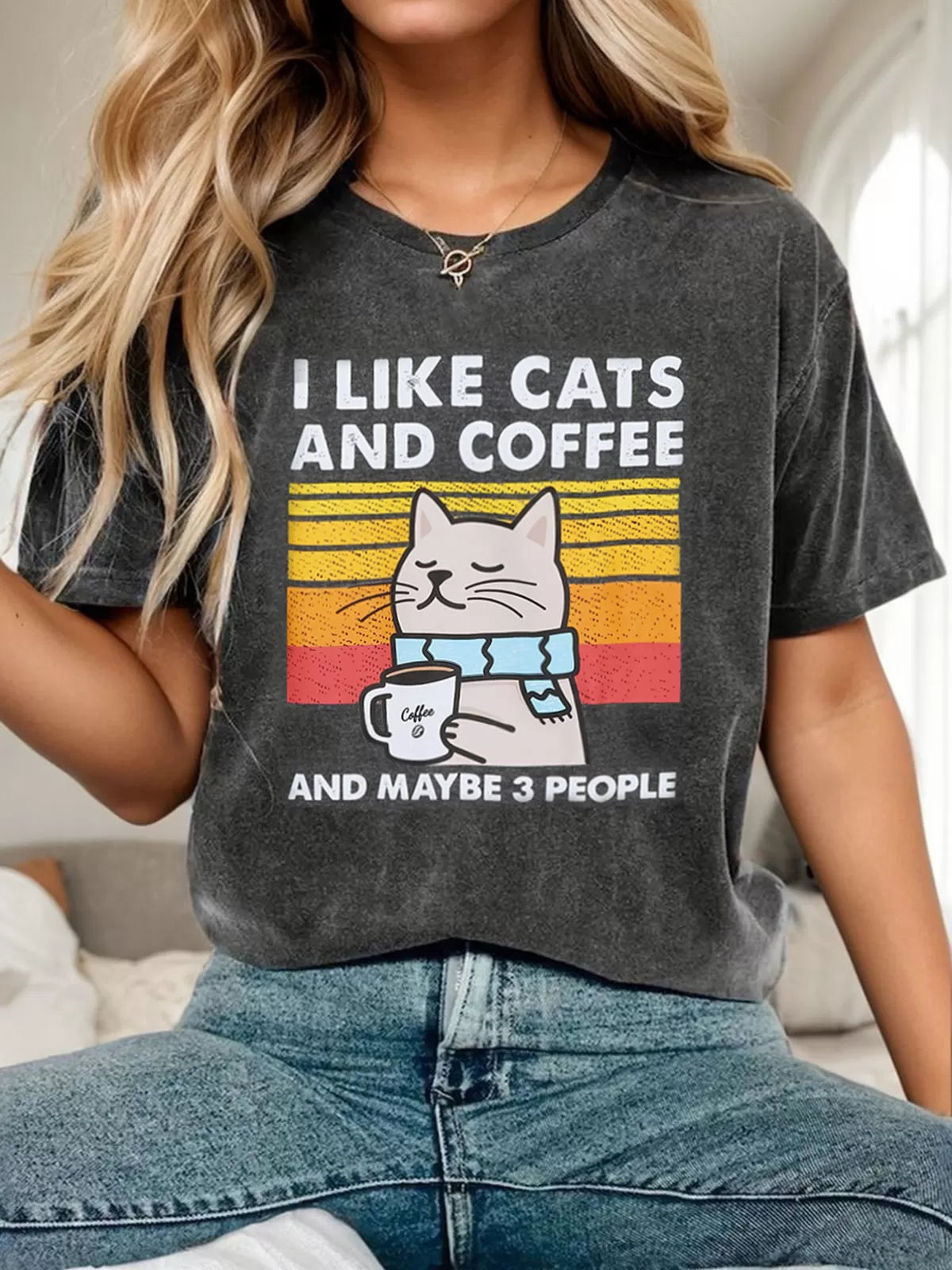 Graphic Round Neck Short Sleeve T-shirt