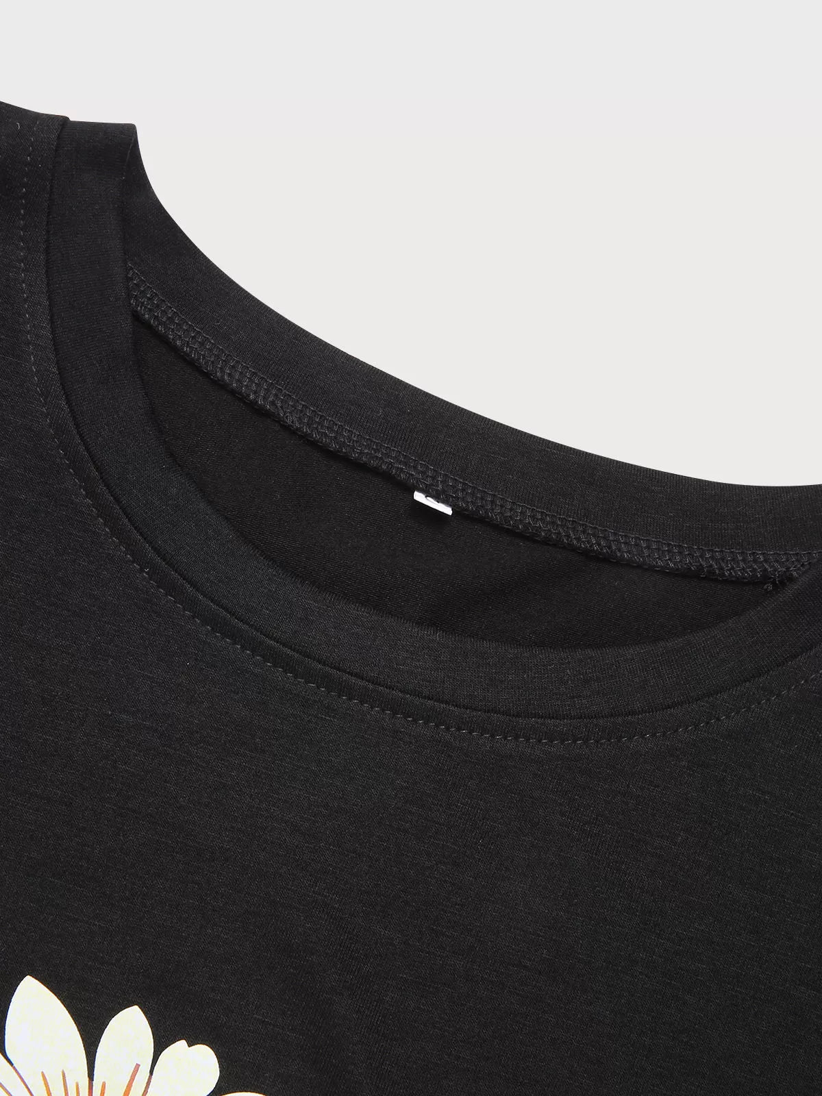 Graphic Round Neck Short Sleeve T-shirt