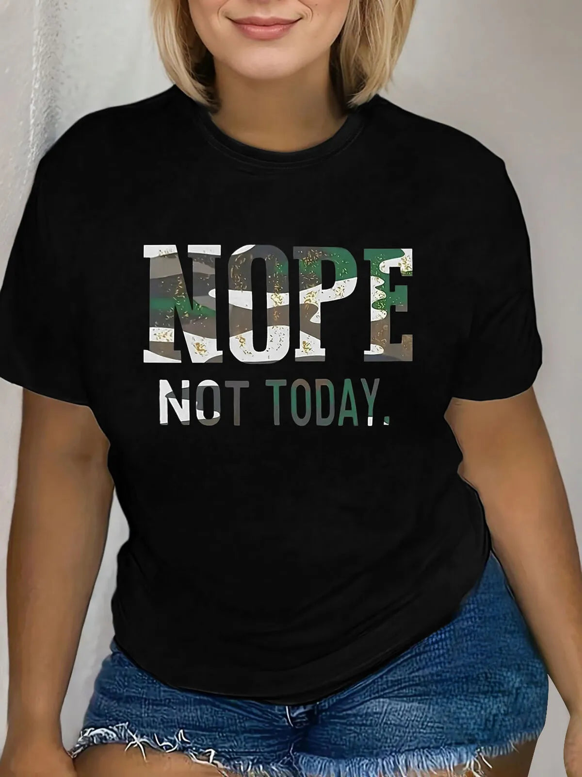 Graphic Round Neck Short Sleeve T-shirt
