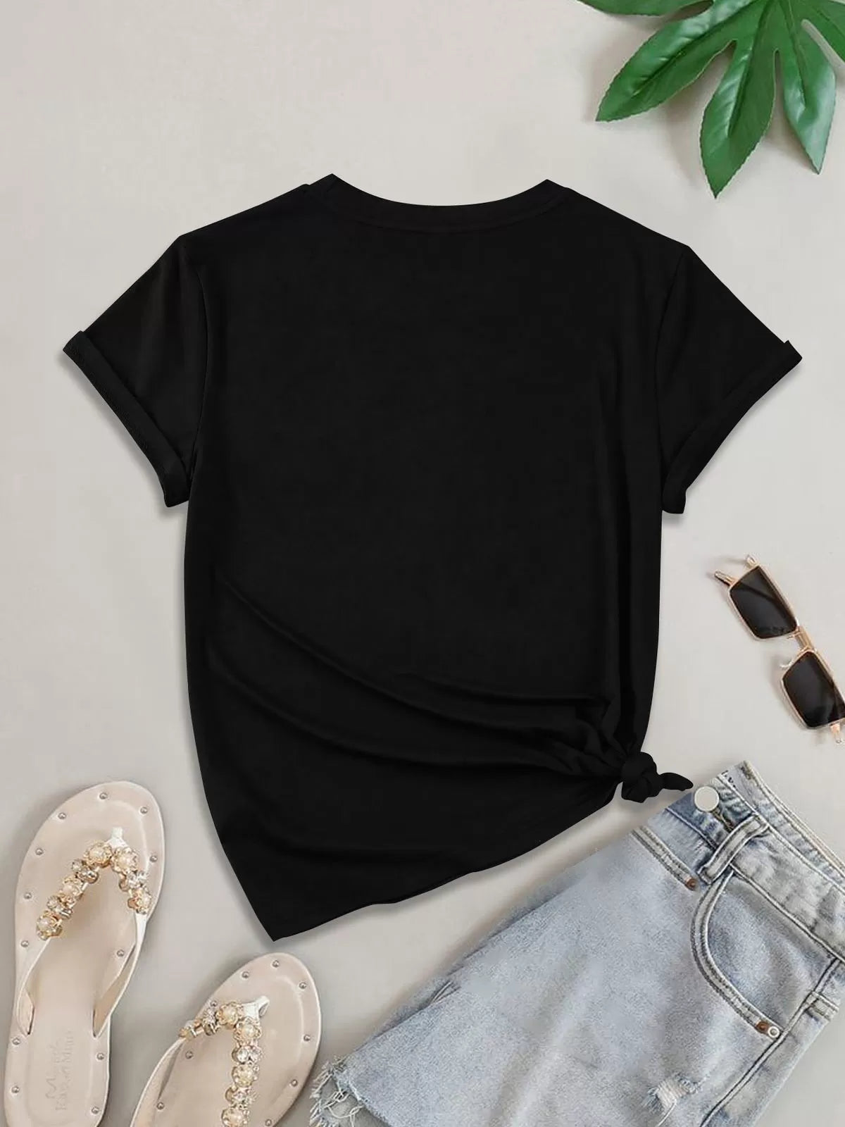 Graphic Round Neck Short Sleeve T-shirt