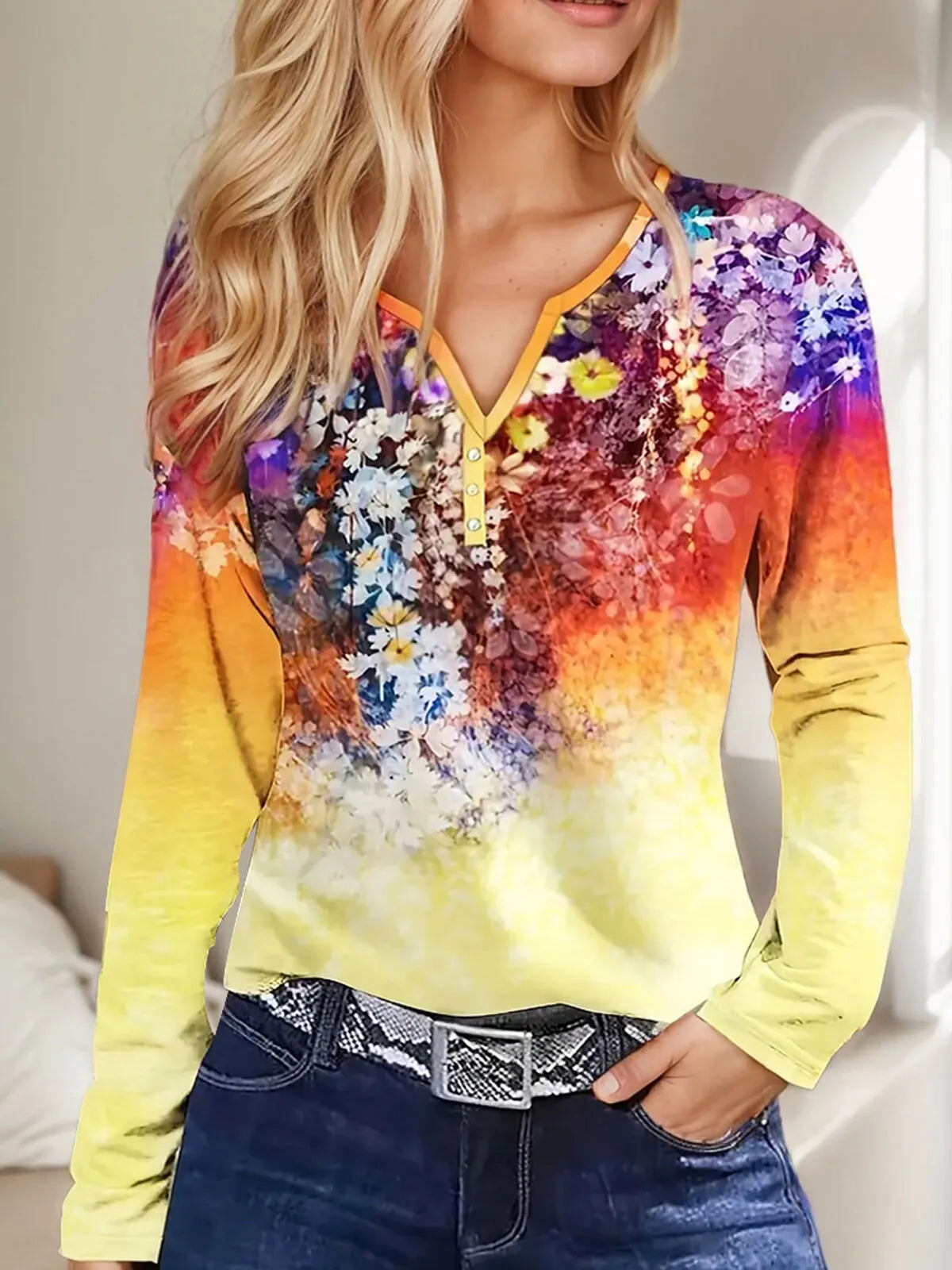 Graphic V-neck Regular Sleeve T-shirt