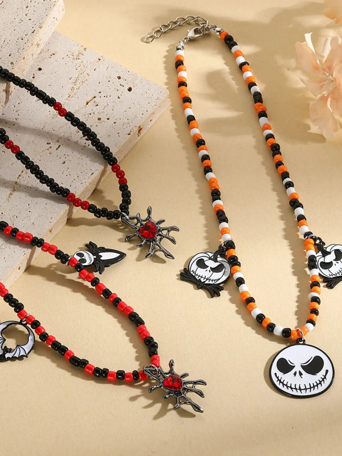 Halloween 1PC Bead Funny Vintage Handmade Bat Pumpkin Skull Spider Pendant Necklace
