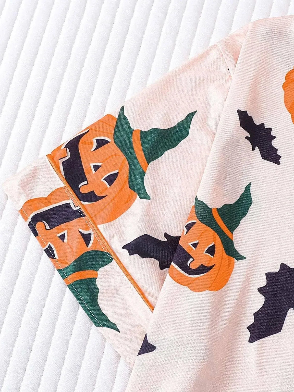 Halloween Women's Sleepwear Set, Soft Button Front Shirt & Elastic Shorts