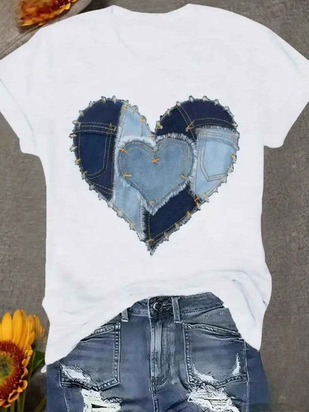 Heart-Shaped Denim Patch Round Neck T-shirt