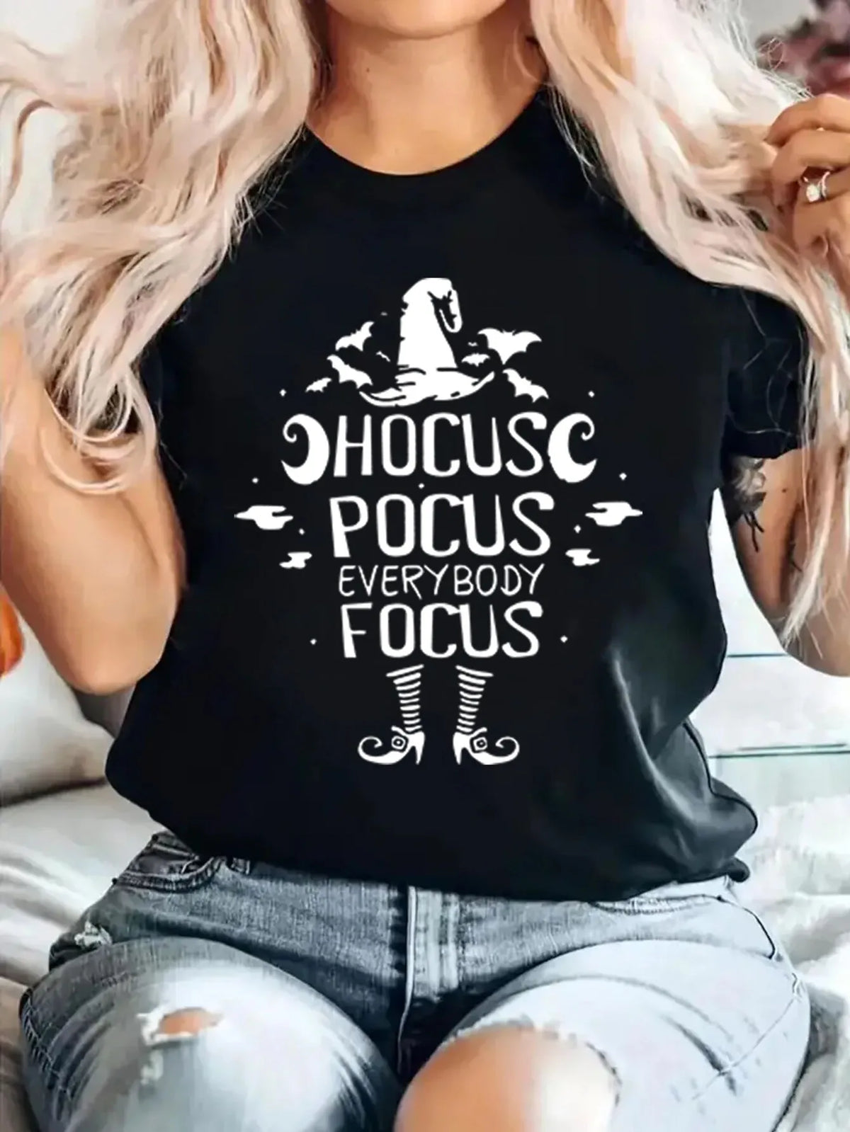 Letter Hocus Pocus Everybody Focus Round Neck Halloween Funny T-shirt