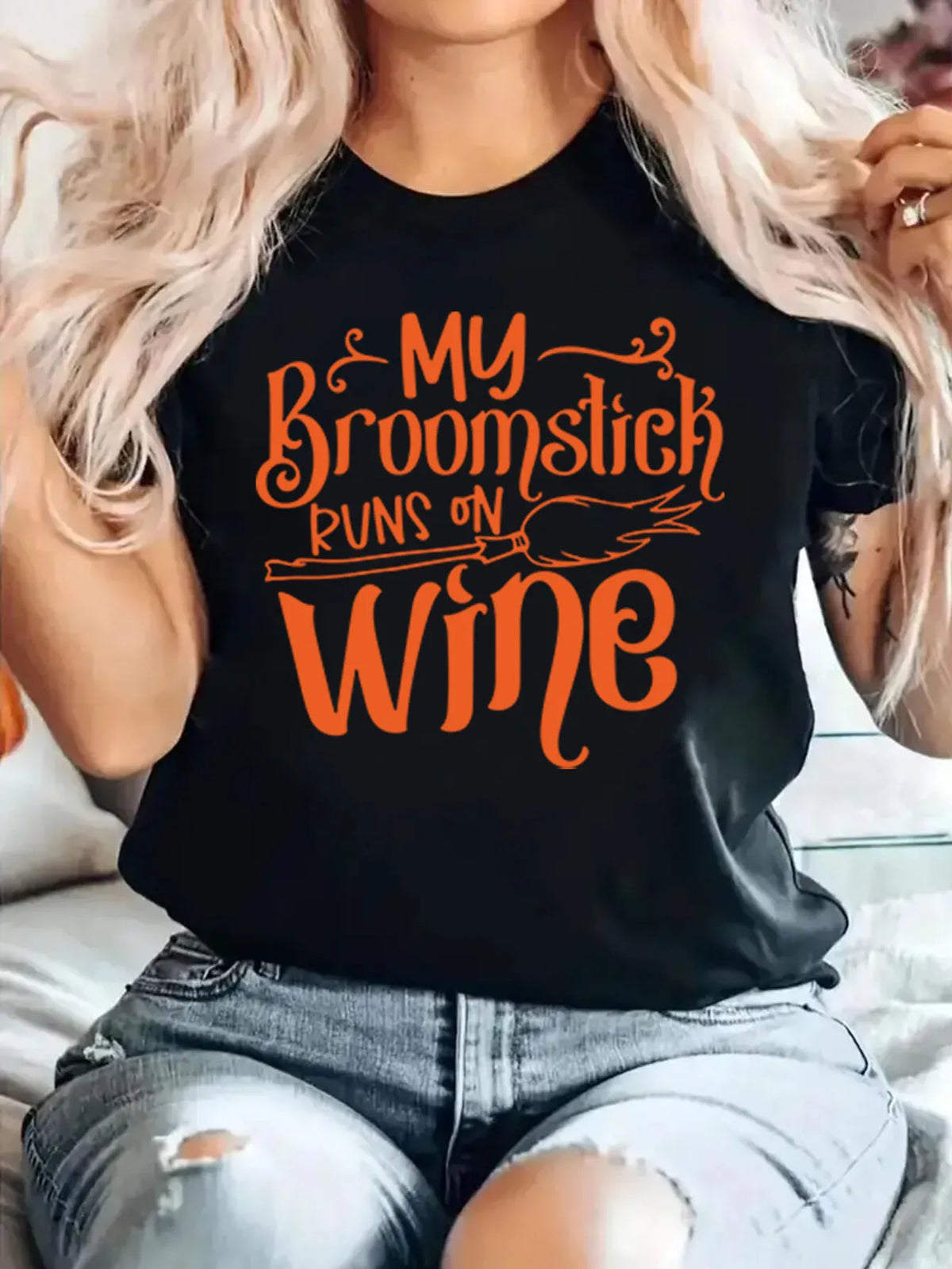 Letter My Broomstick Runs on Wine Funny Halloween Round Neck T-shirt