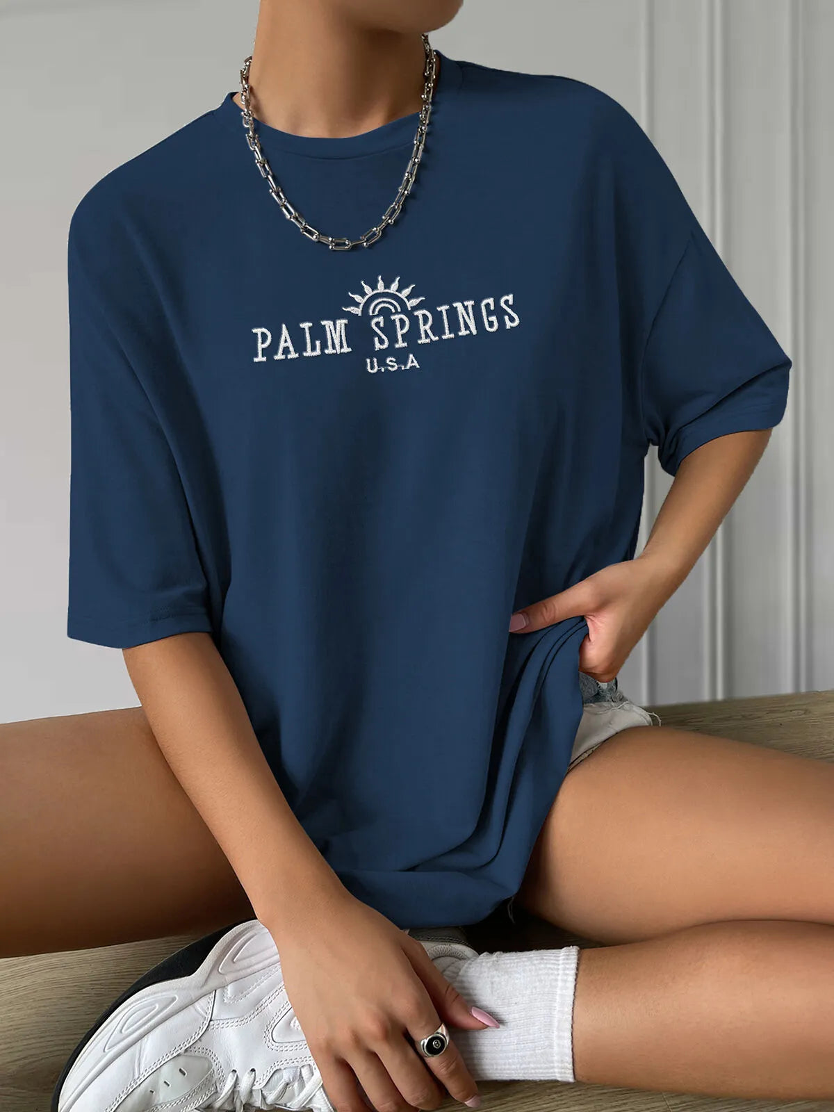 Sun & Letter Graphic Drop Shoulder T-shirt