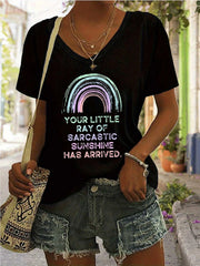 Letter V-neck Regular T-shirt