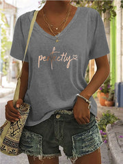 Letter V-neck Regular T-shirt