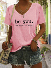 Letter V-neck Regular T-shirt