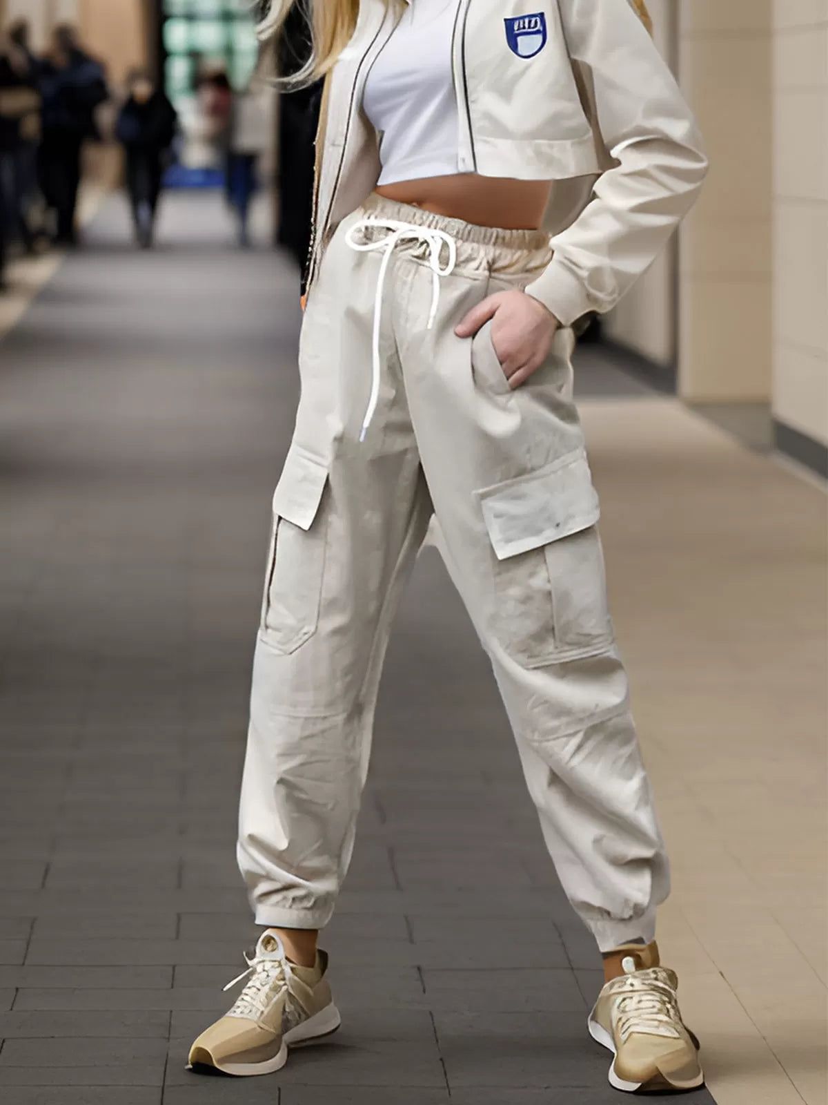 Medium Rise Poket Pants