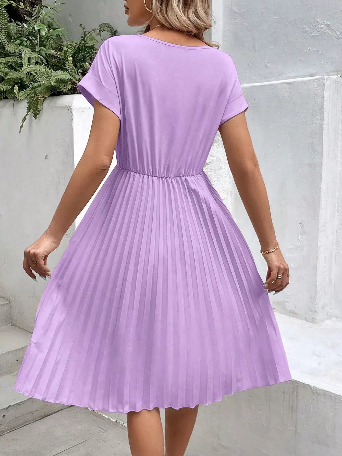 Solid Elegant Pleated A-line Dress