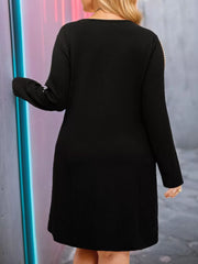 Plus Size Solid Pearl Round Neck Shift Dress
