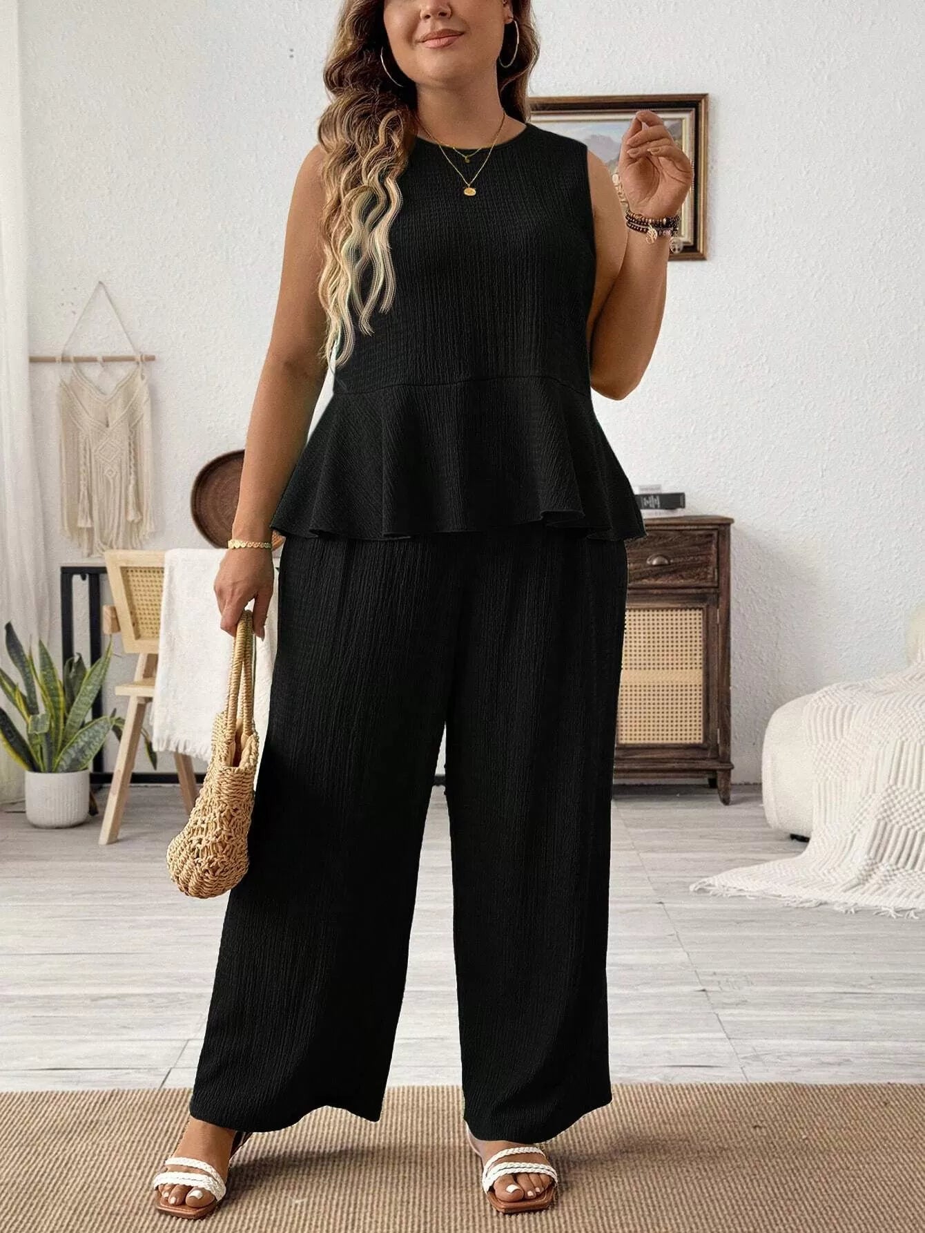 Plus Size Casual Round Neck Tank & Solid Pants