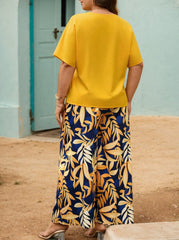 Plus Size Solid V-neck Top & Plants Pants