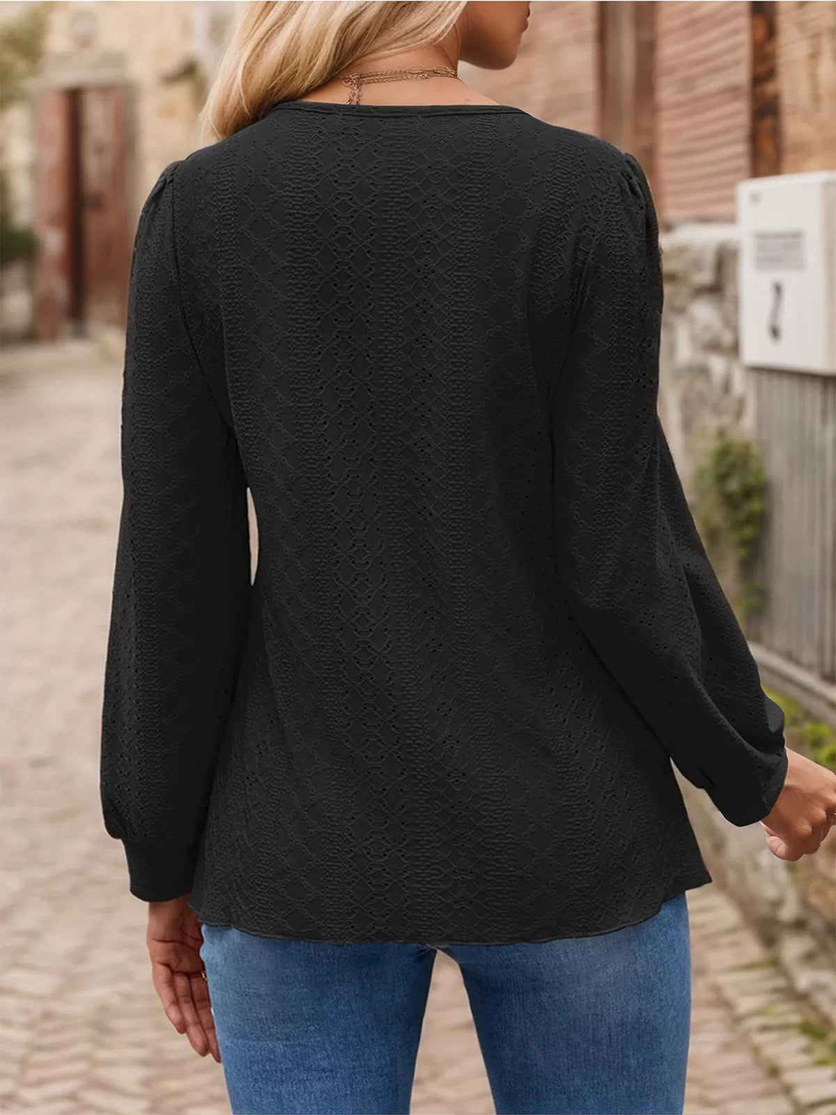 Round Neck Puff Long Sleeve Knit Blouse