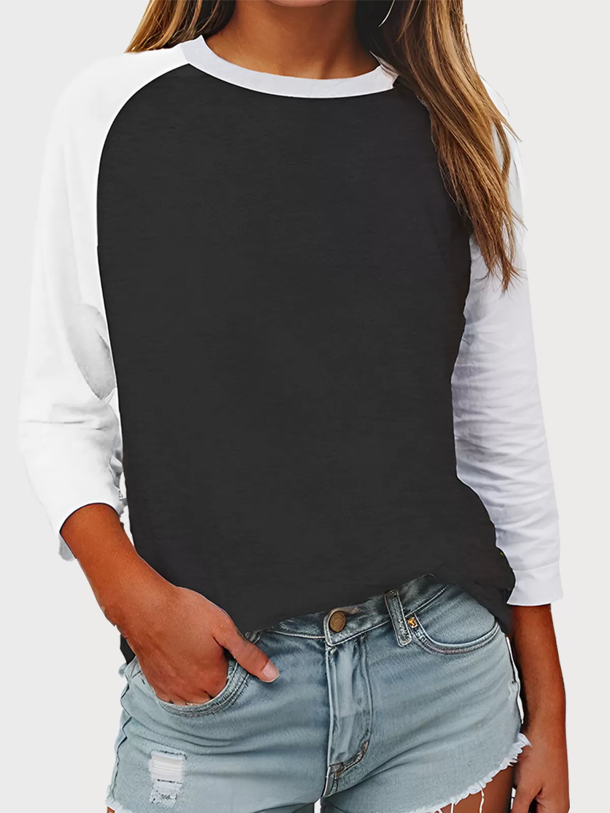 Round Neck Raglan T-shirt
