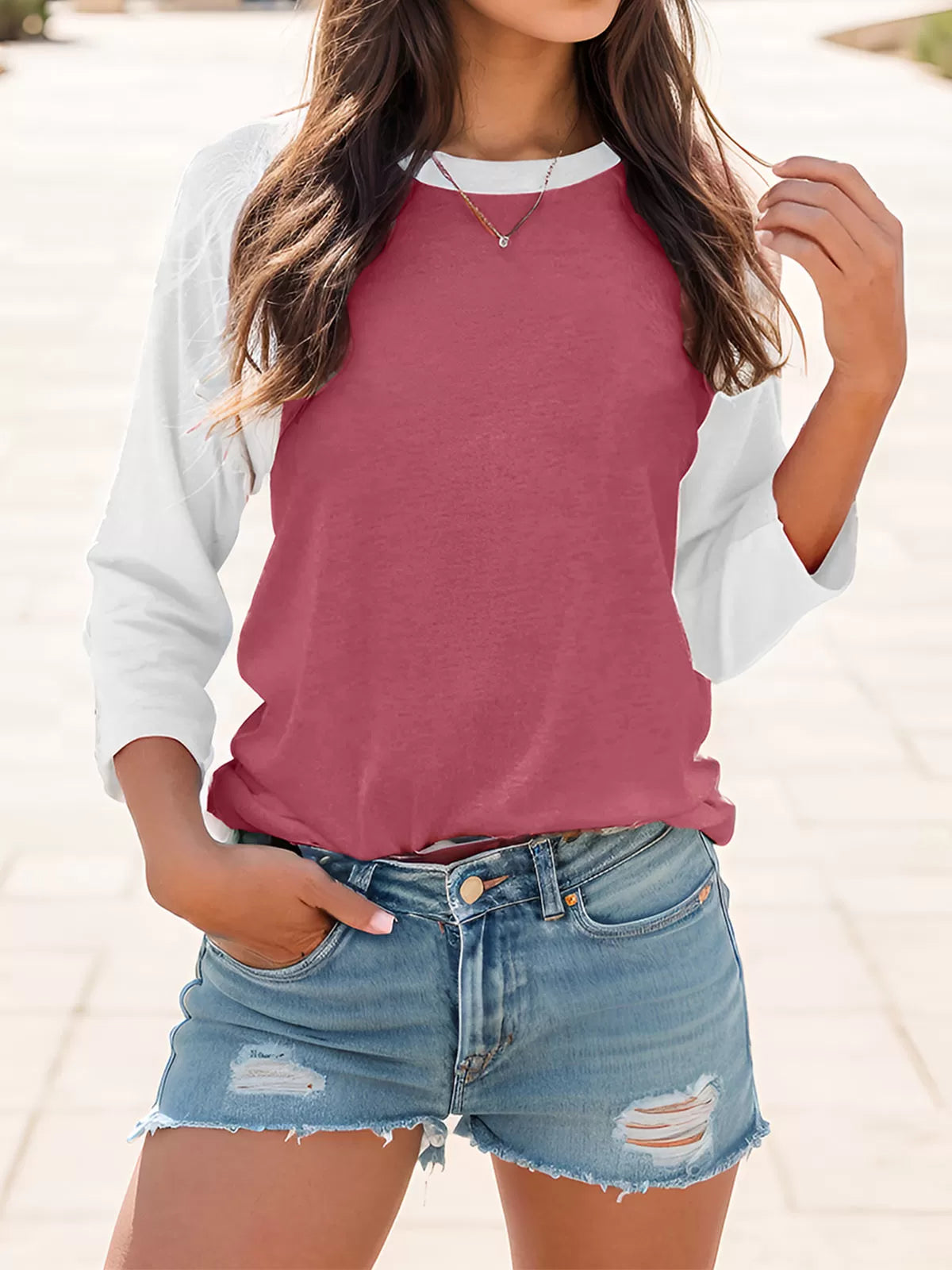 Round Neck Raglan T-shirt