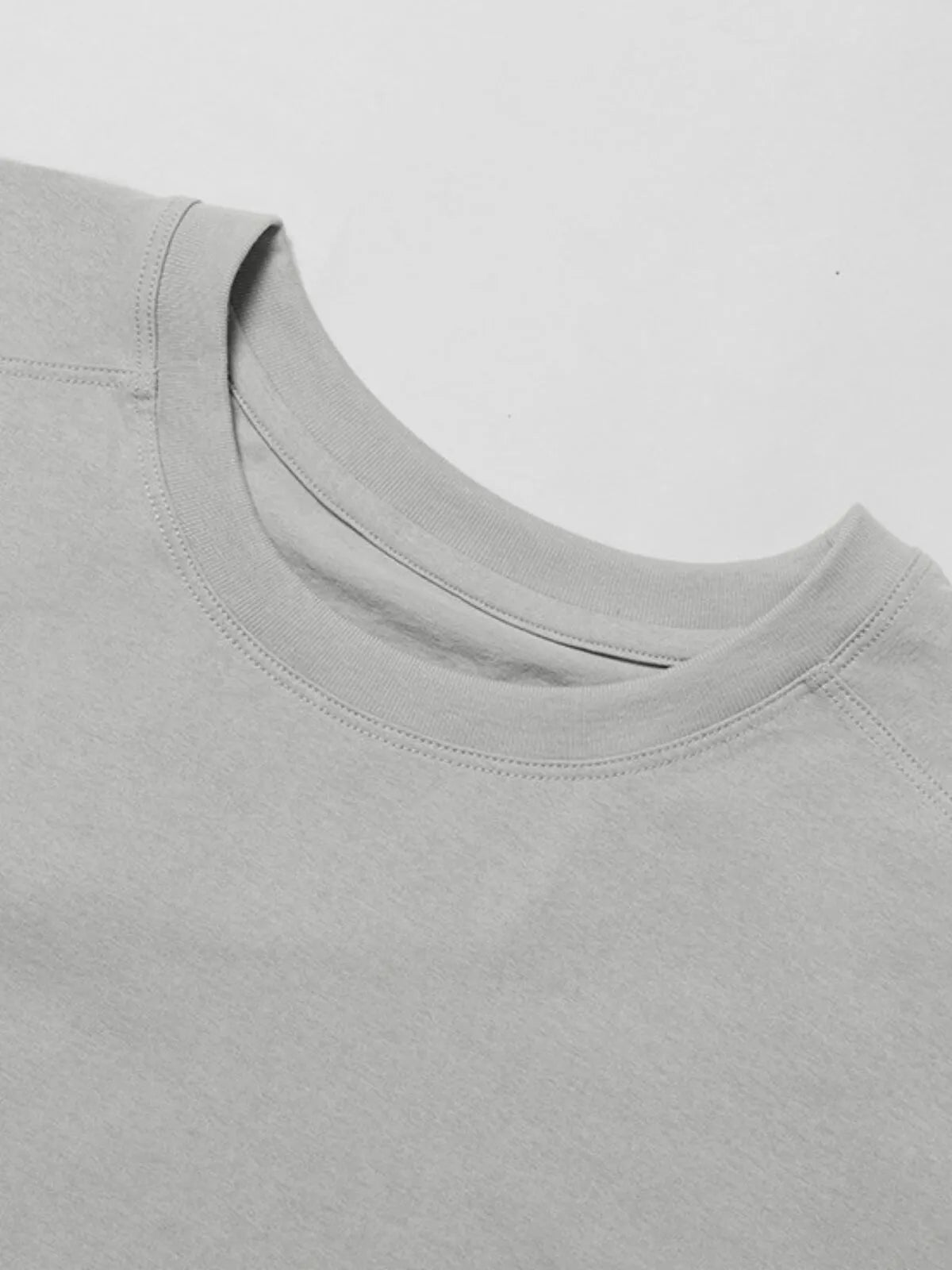 Round Neck Soft Breathable T-shirt